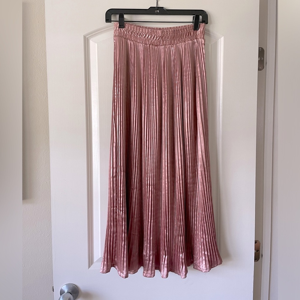 American Apparel | Mauve Pink Accordion Pleated Maxi Skirt
